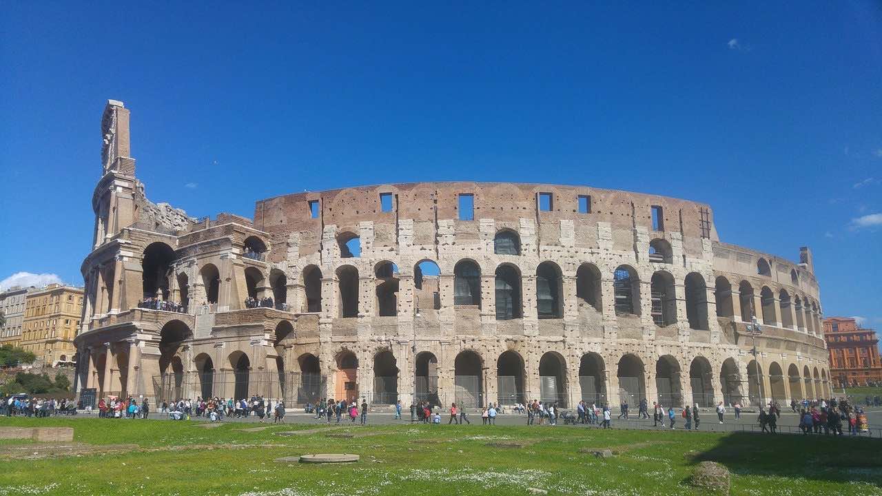 15 Interesting facts about the Roman Colosseum's architecture and shows
