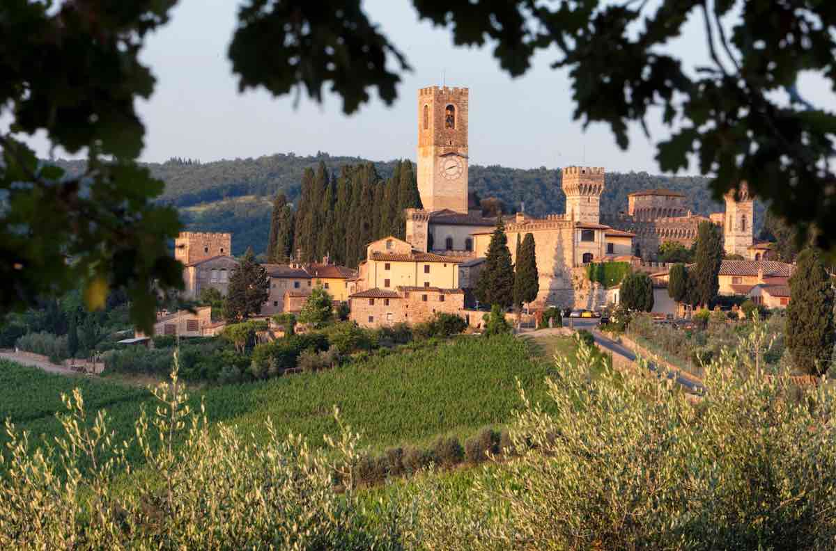 12-best-small-towns-near-florence-in-the-tuscan-countryside
